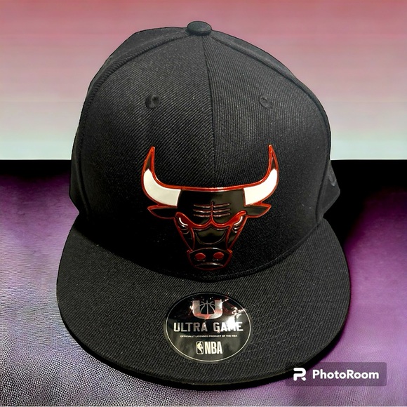Ultra Game NBA Chicago Bulls Black Adjustable Snapback black cap / hat - Picture 1 of 6